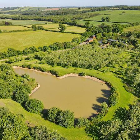 Braeburn Lodge Winkleigh Eksteriør bilde