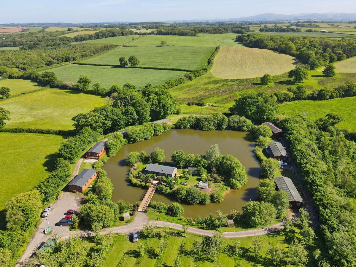 Braeburn Lodge Winkleigh Eksteriør bilde